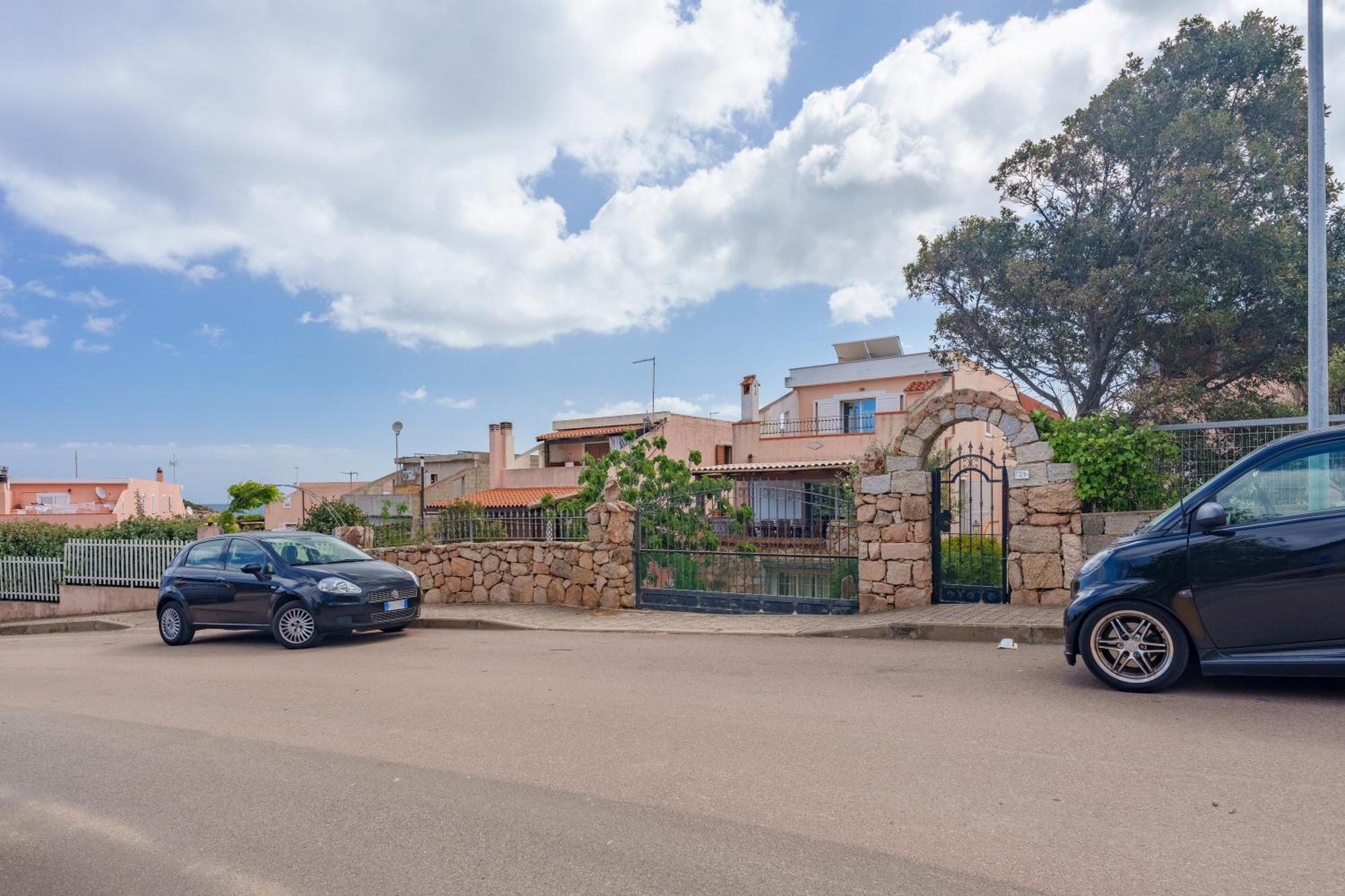 Villa Alfredo Golfo Aranci Exteriör bild